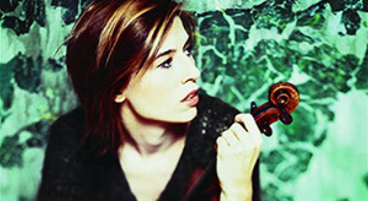 Violinist and U of T Music instructor Erika Raum