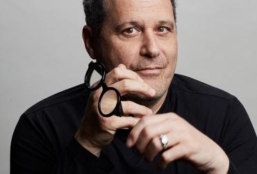 Isaac Mizrahi: A Holiday Fruitcake 